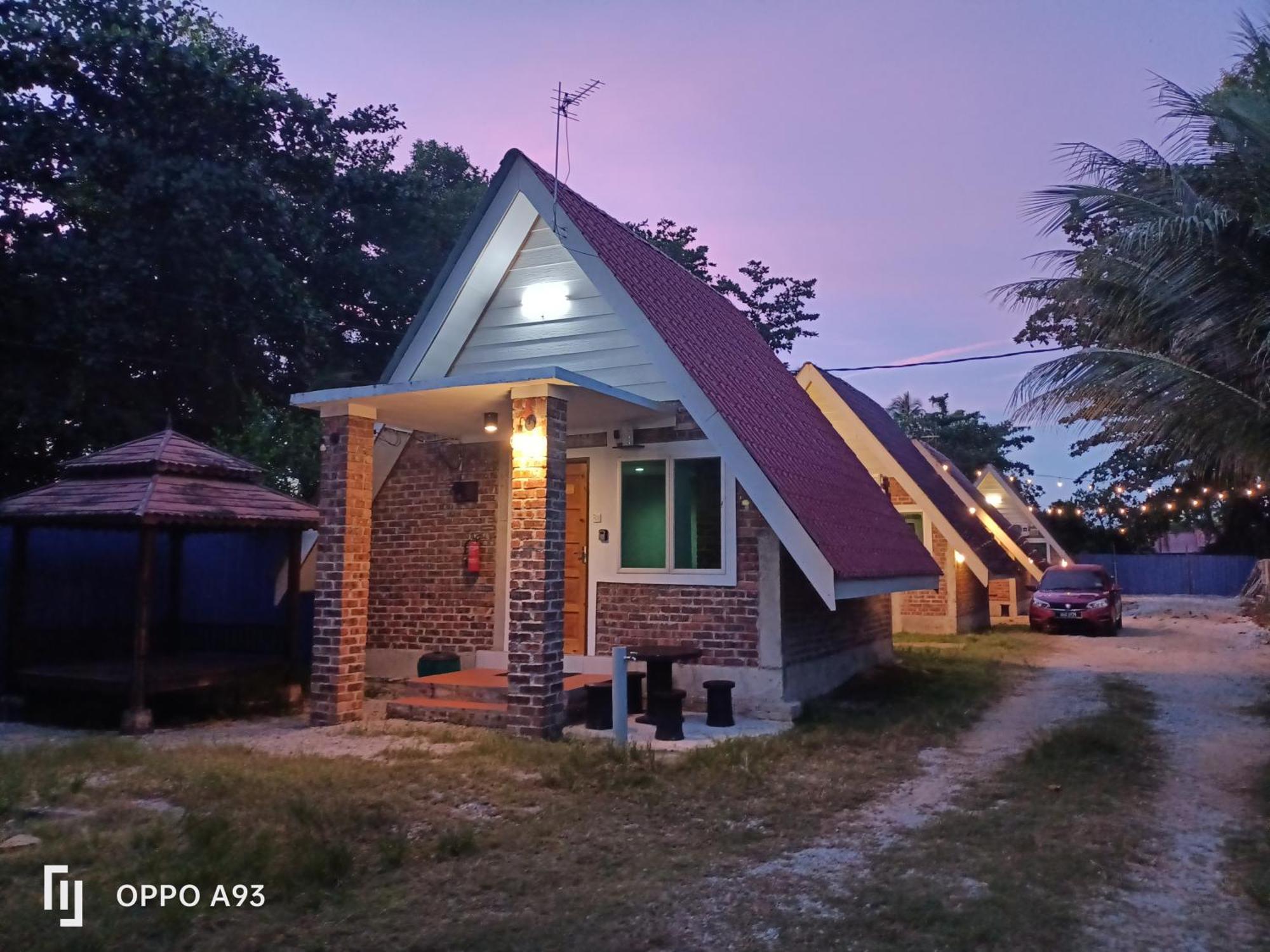 Zainab Cottage パシール・プトゥ エクステリア 写真