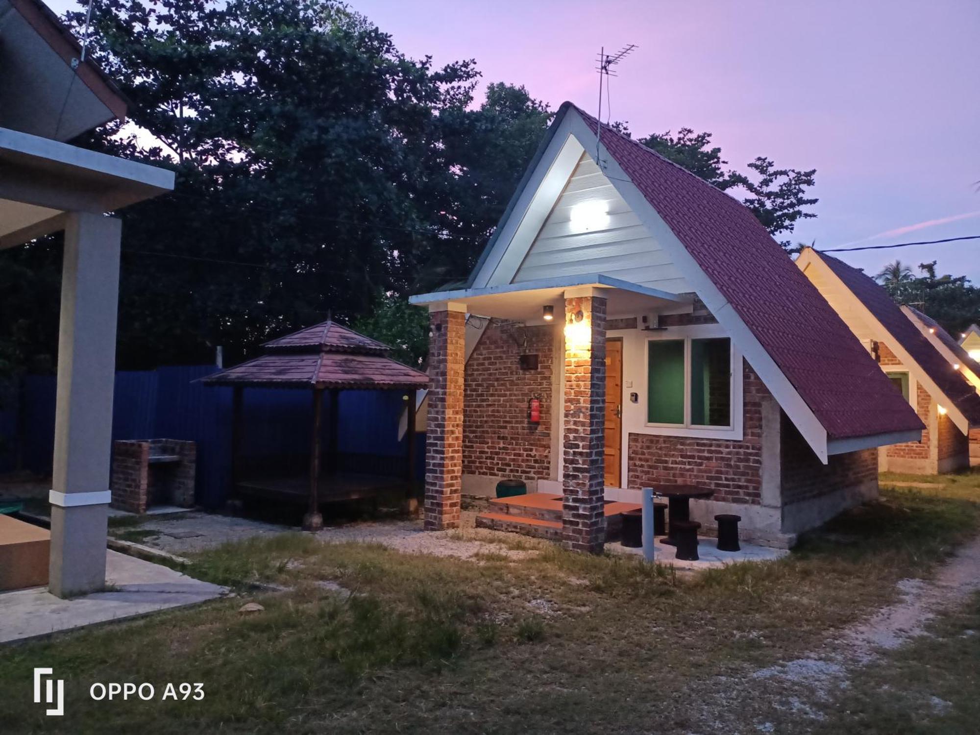 Zainab Cottage パシール・プトゥ エクステリア 写真